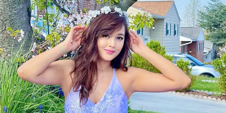 १० लाख पारिश्रमिकसहित दीलिपकी छोरी दिव्याले ‘वरिष्ठ बलराम’बाट डेब्यू गर्दै