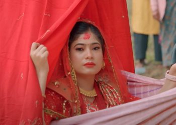 हेर्दा हेर्दै अन्माएर लग्यो तिम्रो डोली