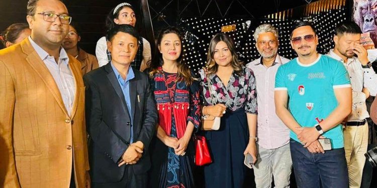 दयाहाङ अभिनित नीरफूलको विशेष शोमा मन्त्री, नेतादेखि कलाकारसम्म पुगे