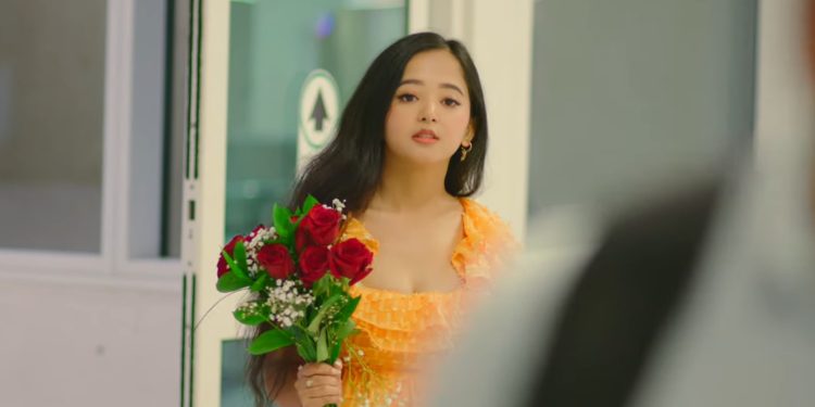 मोडल रजनीको कोसेली