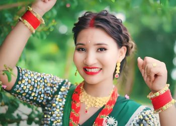 ‘तिजमै नाचिन्छ, कम्मर भाँचिन्छ’ भन्दै रुपा थापाको ठुम्का