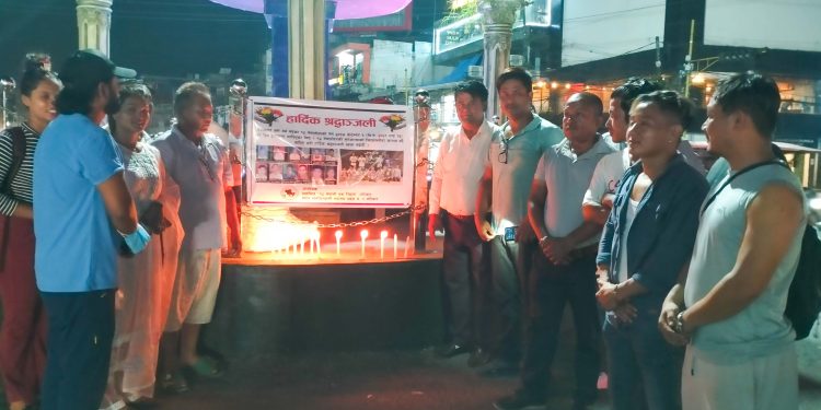 इराकमा मारिएका १२ नेपालिको सम्झनामा चलचित्रकर्मी महासंघको दिप प्रज्वलन (तस्वीर)