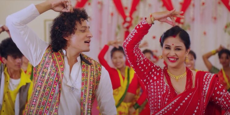 ‘अब त चाहियो काठमाडौंमा घर’ भन्दै छमछ्मी नाचे यसराज र अनु