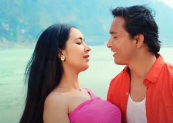 अर्पणसंग रोमान्टिक अवतारमा देखिईन् यी सुन्दरी युवती