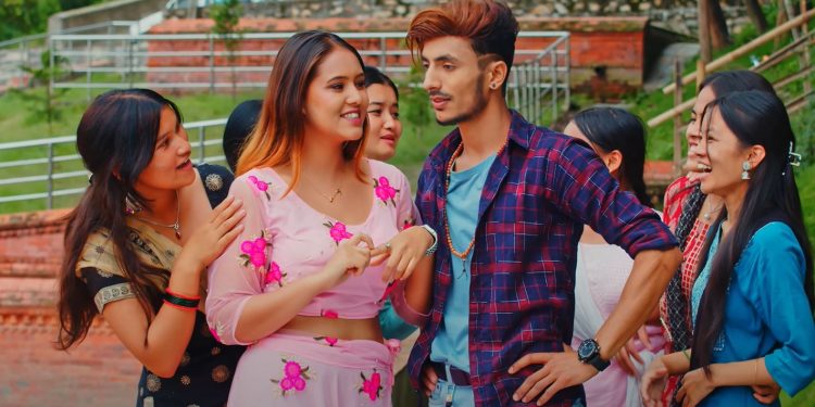 समीक्षा अधिकारीको स्वरमा ‘हाई गर्मी’, अञ्जना र प्रोमिसको ठुम्का