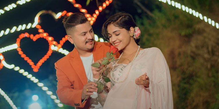 ‘तिमी आईदेउ’ मा रोमान्टिक देखिए  दिपक र कुशुम