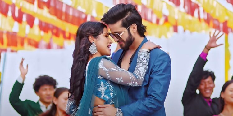 रोमान्टिक अवतारमा एलिशा र बद्रि