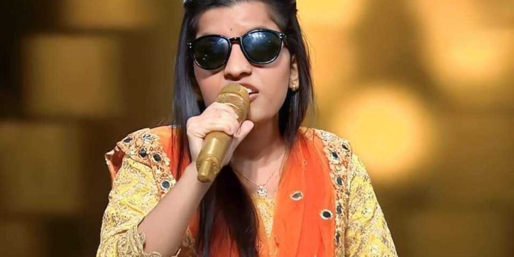 इण्डियन आइडल गएपछि मेनुकाको अर्को उपलब्धि, एक्लै हिंड्न, मान्छे चिन्न र सजिलैसँग पढ्न सक्ने