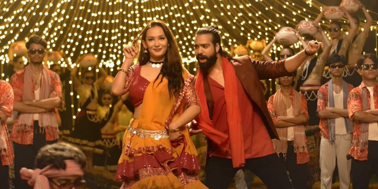 फिल्म ‘रङ्गेली’ को ४ रात लगाएर छायांकन गरिएको ‘हातैले उघाएर’गीतको भिडियो सार्वजनिक