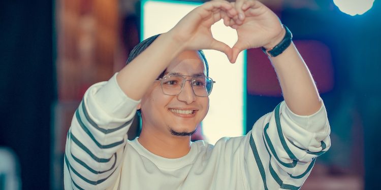 साइग्रेसको ६२ लाखबढि पटक हेरिएको चर्चित कथा ‘अधुरो प्रेम’मा फिल्म बन्ने