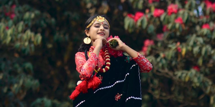 कञ्चन रिमालको स्वरमा ‘तेह्रथुमकी रानी‘ गीतको भिडियो सार्वजनिक