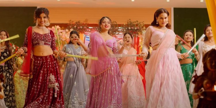 हिन्दि गीत ‘बहुरानी’मा रिमा विश्वकर्मा, एलिसा शर्मा र सृष्टी सुब्बाको ठुम्का