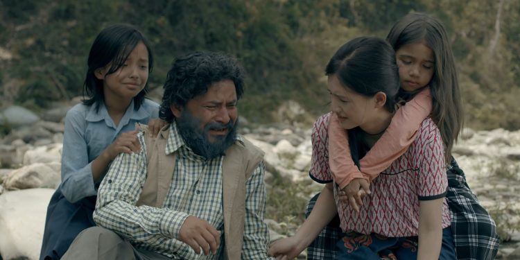 छोरा नजन्मदा घरमा भाँडभैलो, ‘सतीदेवी’लाई जुत्ताको माला र कालोमोसो लगाएर लखेटियो