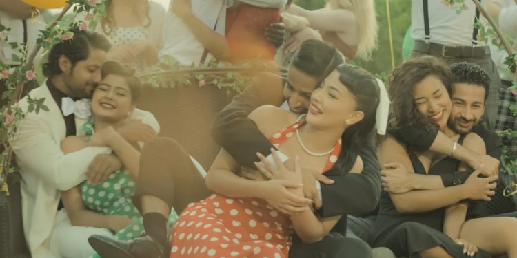 फिल्म ‘लण्डन टु पेरिस’ को तेस्रो गीत ‘सुवी डु’, अस्कर बिजेताको कोरियोग्राफी