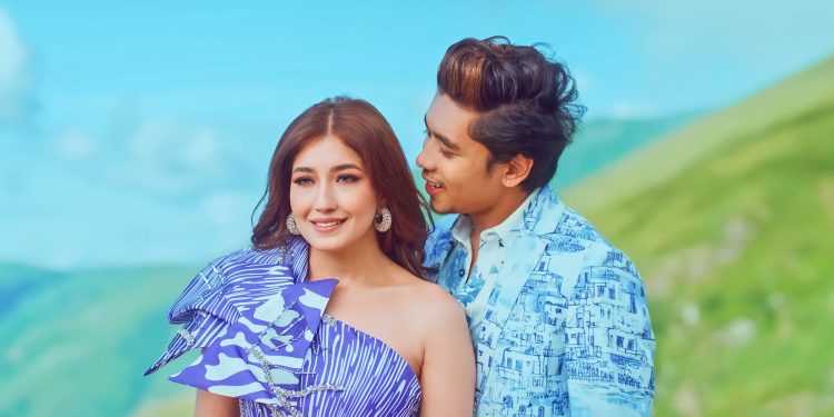 मनमोहक दृष्यमा ‘वर एण्ड वधु’का जोडि आँचल र विवेक देखिए रोमान्टिक