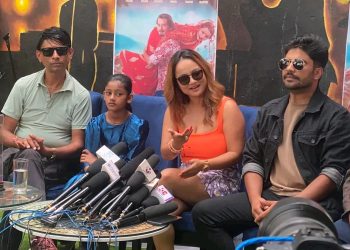 साउन २५ गतेबाट फिल्म ‘नम्बरी सुन’, १२ जना दर्शकलाई सुन उपहार दिने घोषणा