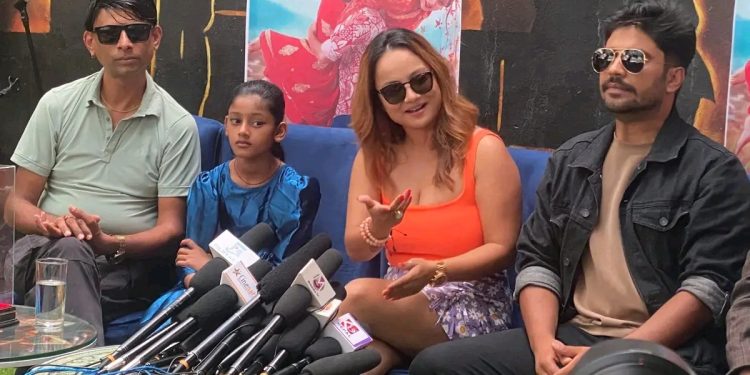 साउन २५ गतेबाट फिल्म ‘नम्बरी सुन’, १२ जना दर्शकलाई सुन उपहार दिने घोषणा