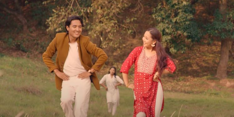 ‘मखमली चोली’मा कृस गुरुङ र उषा तामाङको ठुम्का