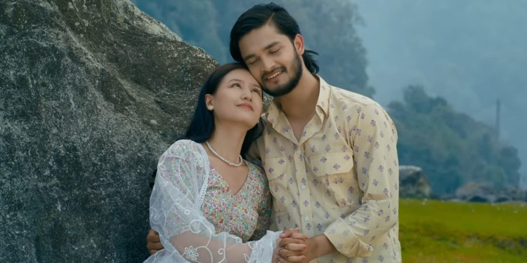 फिल्म ‘सतिदेवी’को गीत ‘मायाँ बसेको रैछ’मा रोमान्टिक मलिका र सन्दीप