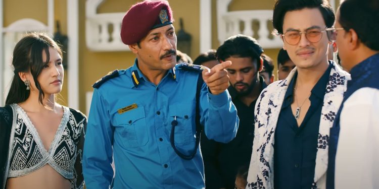 लामो समयपछि एकसाथ पल र मालिका, यी २ मिलेर समाते सहकारी ठग