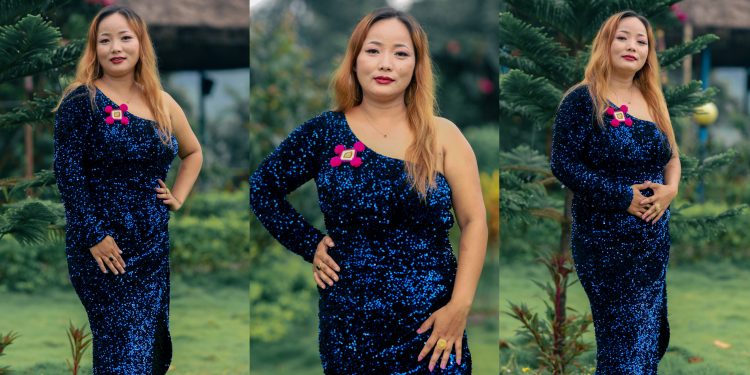 ‘मिसेस पुर्बेली आईकन’कि रेस्मा जीवन संघर्ष नै हो भन्ने सोच राख्दै निरन्तर मेहेनत गर्ने