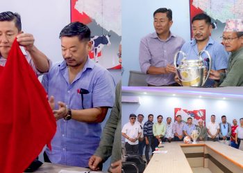 निर्माता ज्योतिराज राईको हातबाट सुनचाँदि जडित करिव ८ लाख पर्ने ट्रफी हस्तान्तरण