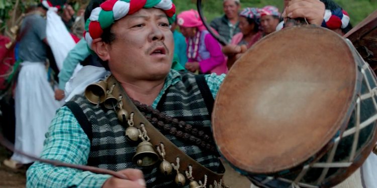 ‘कार्साङ’मा अभावका बीच आफ्नो समुदायको संस्कार जोगाउने लडाइँमा दयाहाङ