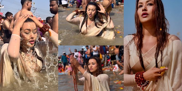 मलिना जोशीले प्रयागराजको त्रिवेणीमा डुबुल्की मार्दै गरेको फोटो भाईरल