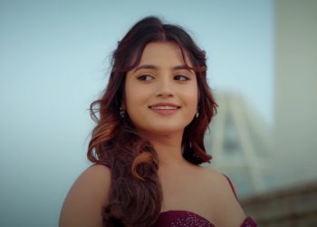 हिन्दी गीत ‘प्यार की दस्तान’को भिडियोमा स्मारिका ढकाल फिचर्ड