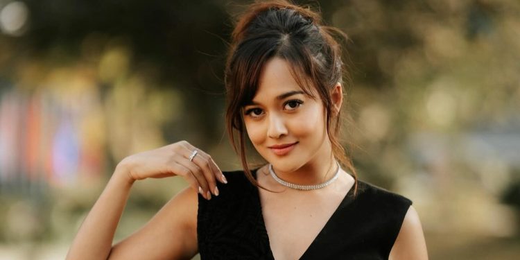 अभिनेत्री दिव्या रायमाझी फिल्म ‘माया प्रीति’को प्रमुख भूमिकामा अनुबन्ध