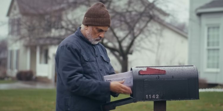 ‘भूठान’को ‘कागजको खोस्टो’ गीत सार्वजनिक, हरिवंश आचार्यको जीवन्त अभिनय
