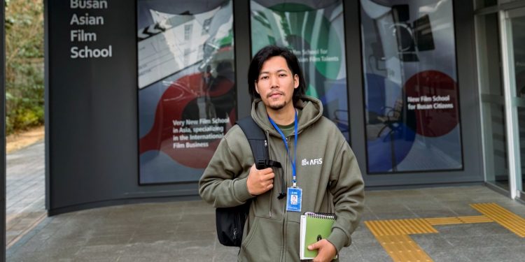 विश्व प्रतिष्ठित बुसान एसियन फिल्म स्कूलमा नेपाली निर्देशक जेसन लोप्चनलाई छात्रवृत्ति