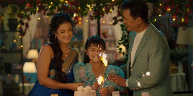 ‘नरसिंहाः अवतार’ गीत: बाबु-छोरीको मर्मस्पर्शी प्रेमले दर्शकको मन जित्दै