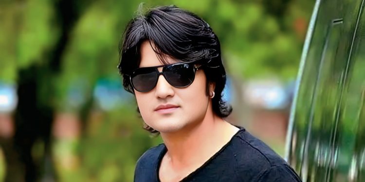 लामो समयपछि फिल्ममा फर्किदै रमेश उप्रेती, ‘महाराजधिराज’मा मुख्य भूमिकामा अनुबन्धित