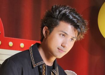 आफ्नो पारिश्रमिकको आधा बजेटको फिल्ममा अनमोल केसीले पैसा नलिई अभिनय गर्ने