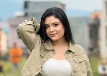 समीक्षा अधिकारीले गरिन् असभ्य टिप्पणी गर्नेलाई सार्वजनीक, माफी मागेपछि यस्तो दिइन् जवाफ