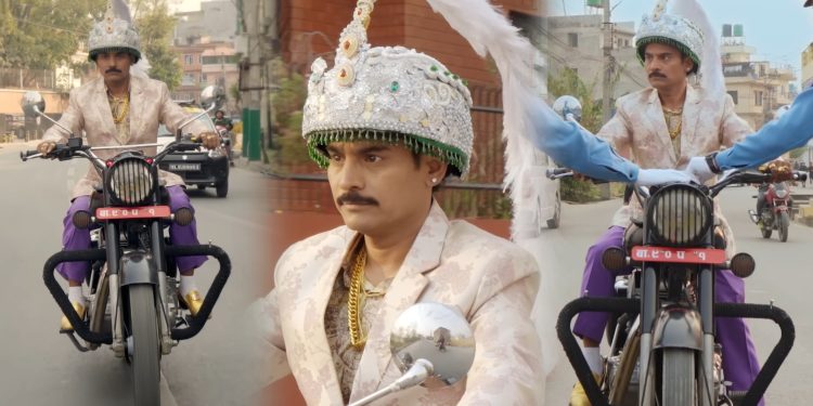 श्रीपेच लगाएर राजगद्दी आरोहण गर्न हिँडेका ‘माग्नेराजा’ ट्राफिकको फन्दामा