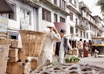 ‘क्याप्टेन साब’ फिल्मको लागि तीनकुनेमा तयार गरियो पुरानो काठमाडौं  र जीवनशैली
