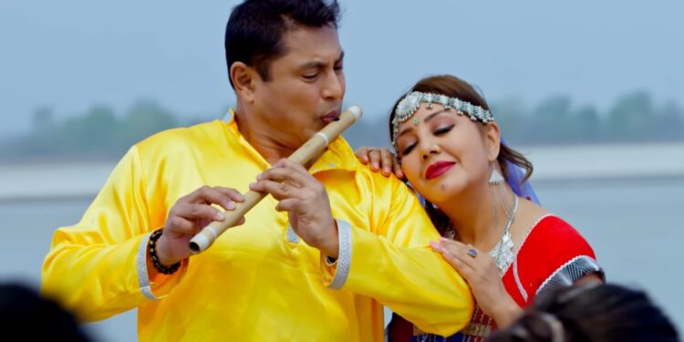 ‘लडाई पहिचानको’बाट धिरेन र करिश्माको एकसाथ पुनरागमन, नाचे छमछमी