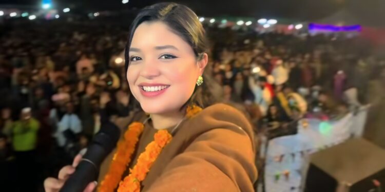 बागलुङ महोत्सवमा गायिका समीक्षा अधिकारीमाथि मानसिक दुर्व्यवहार