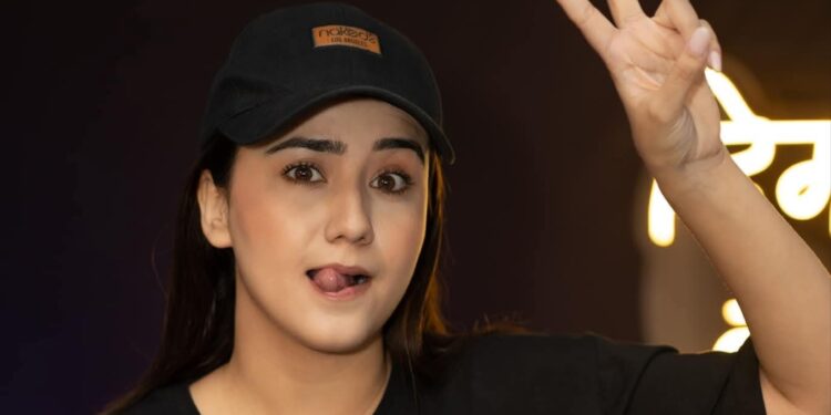 स्क्यामरलाई नै चकित पार्ने स्वस्तिमाको जवाफ, किन भनिन् ५० हजार माग्नेलाई ७० हजार पठाउँछु ?