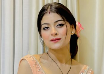 ‘लालिमा’को चरित्रमा डुब्न १० यौनकर्मीसँग रोश्नीले साटिन् पीडा