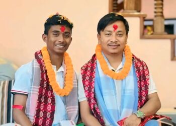 अशोक दर्जीलाई ८ वर्षको अभिभावकत्वपछि टंक बुढाथोकीले परिवारको जिम्मामा सुम्पिए