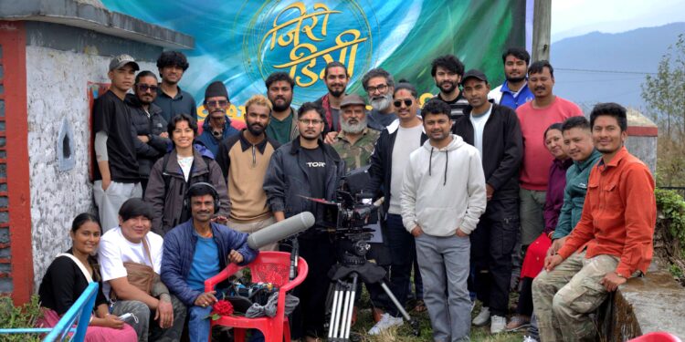 ‘जिरो डिग्री’ फ्लोरमा, रङ्गमञ्चदेखि दिग्गज कलाकारसम्मको जमघट