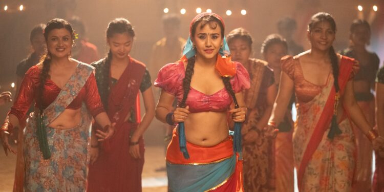 ‘मै राम्री छु त नी’ भन्दै छमछमी नाचिन् लालीबजारकी स्वस्तिमा खड्का